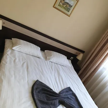 Dream 207 בנסקו