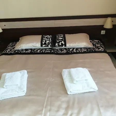 Apartment Dream 207